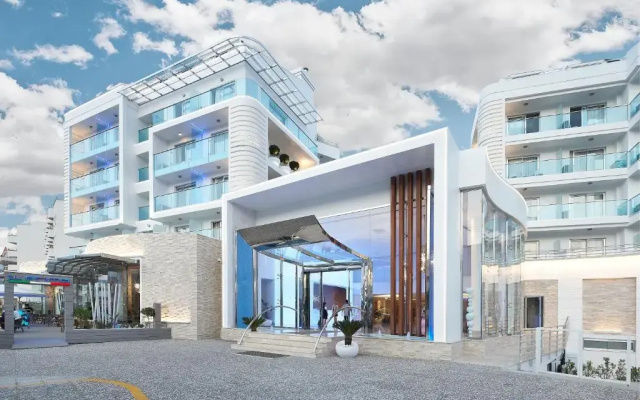 Blue Bay Platinum Hotel