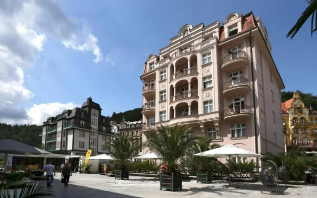 Art Deco WOLKER by ASTORIA Hotel & Medical Spa