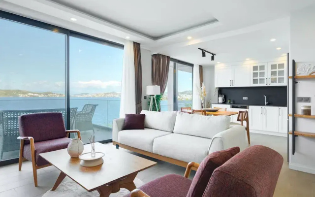 Luxury Waterfront House 9 min to Yalikavak Marina