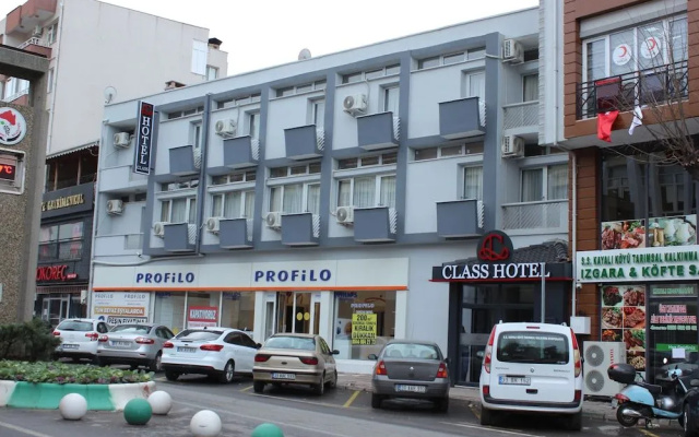 Class Hotel