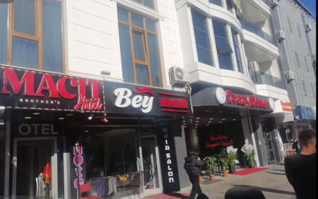 Macit Hotel