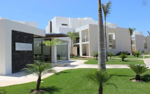 Casa Ave, Luxury & Resort Living