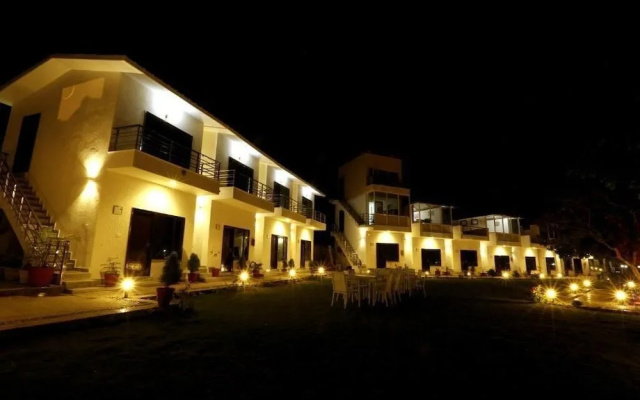 Ezzenza Mahayana Resort & Spa