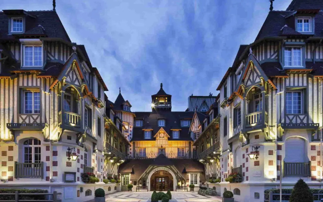 Hotel Barriere Le Normandy