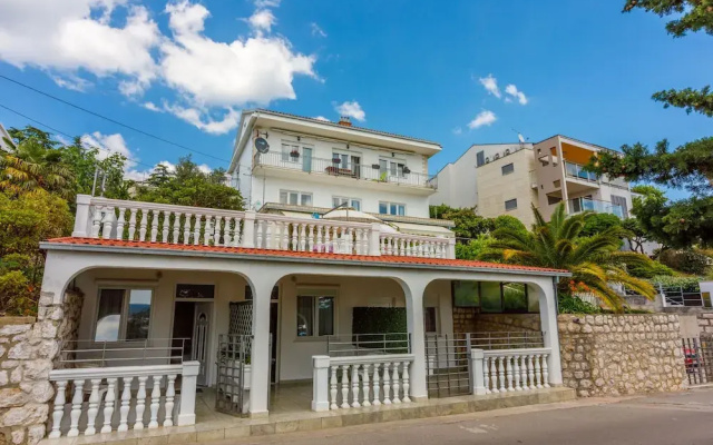 Apartments Lory