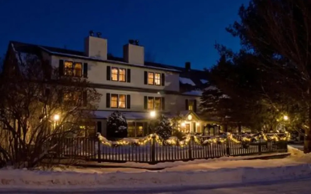 Inn at Ellis River