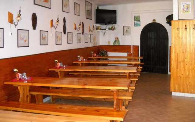Mikulov - Inn - hotel s vinným sklepem Venuše