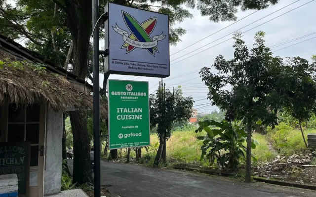Hotels in Dalung