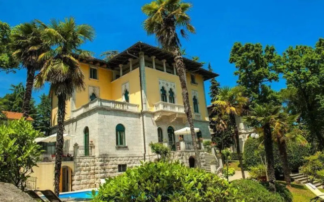 Villa Astra