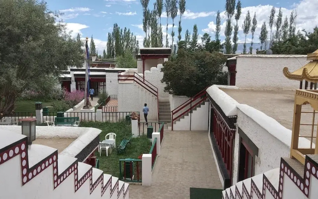 Lharimo North Cottage