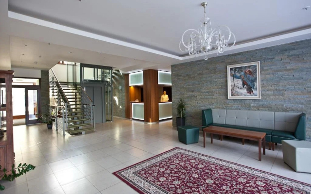 Beltine Forest Hotel