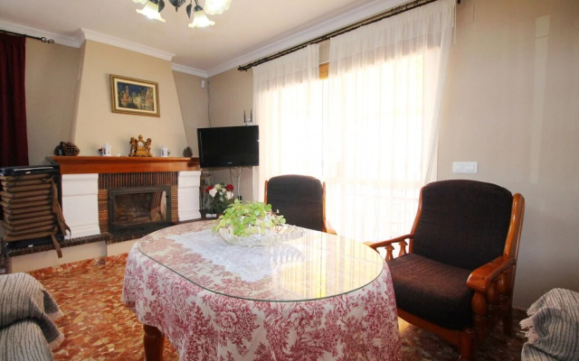 1090 Villa las Flores