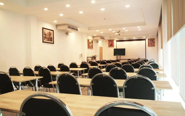 The White Garden Premier Saraburi