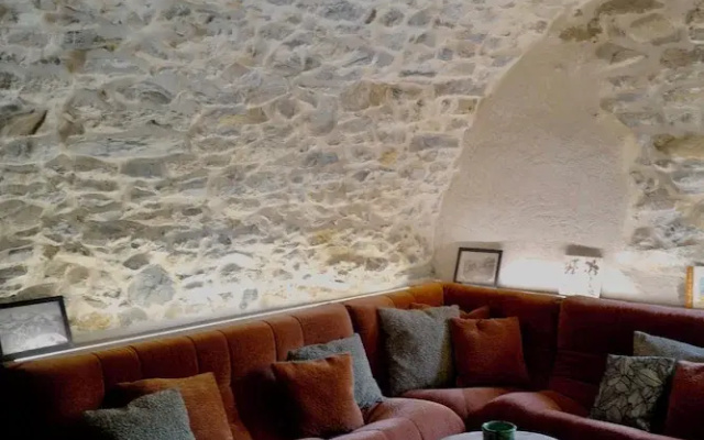 Hotels in Uvernet-Fours
