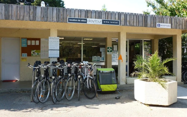Camping Du Pont D'Avignon