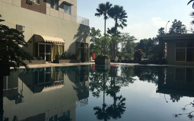 Comfortable 2BR Apartment at Pinewood Jatinangor