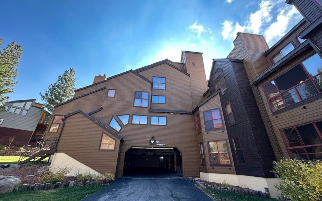 Hotels in Mammoth Lakes