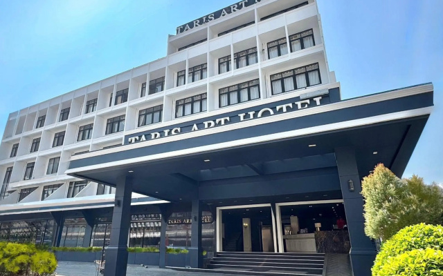TARIS ART HOTEL PHRAE (SHA Extra Plus)