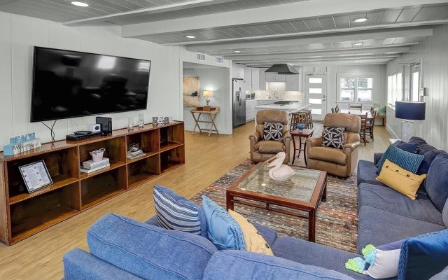 13403 Oleander Dr - Mermaid's Dream