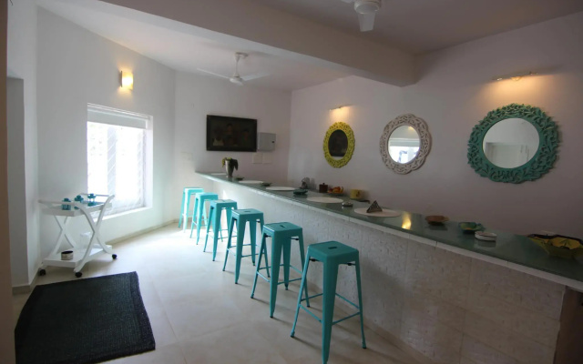 800 Morjim Beach