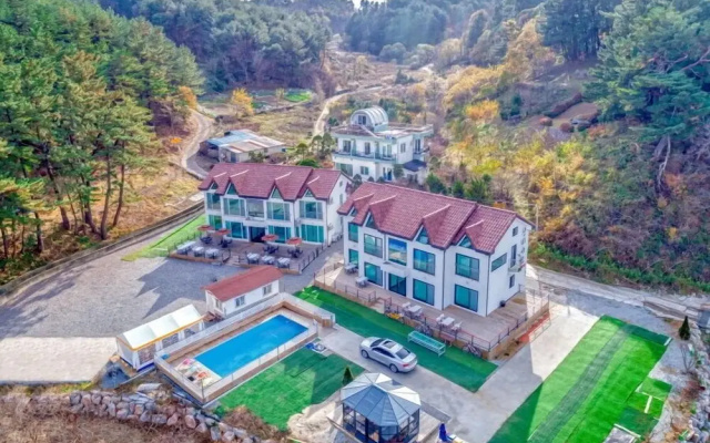 Samcheok Emmao Pension