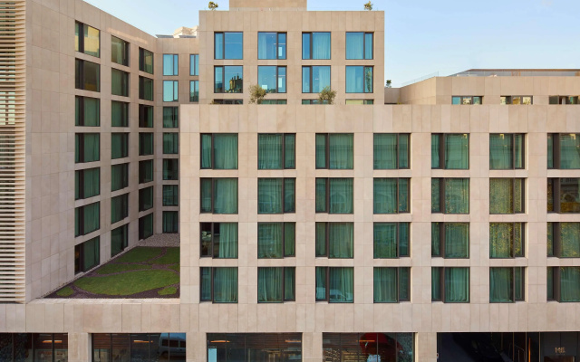 Barcelona Atiram Hotels