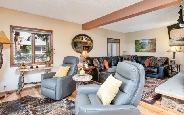 Divine Luxury Vacation At Windcliff 3 Bedroom Home by RedAwning