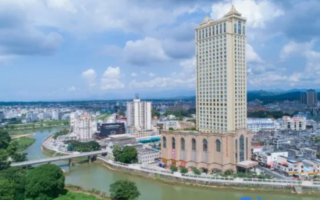 Vienna International Hotel (Dongxing Port)