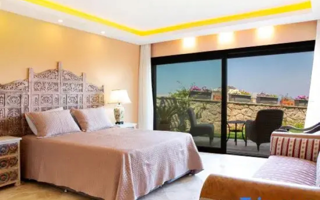 BD417-6 Bedroomed Villa With Pool in Yalikavak