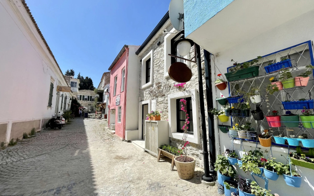 1870 Tas Konak Otel Sanat Sokagi