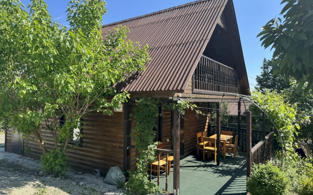 601 S Balkonom I Vidom Na Gory Private House
