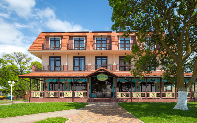 Dacha Hotel