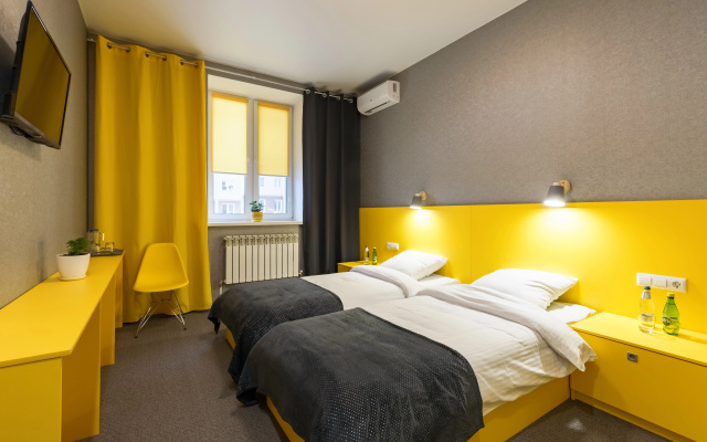 Balaram Hotel