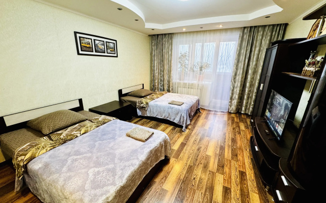 2kh Komnatnaya 74m2 Flat